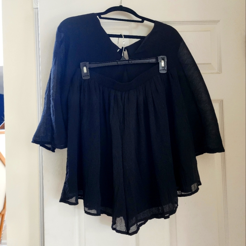 Elegant Women's Black 2 Pc Short Set XL, New Without Tags
